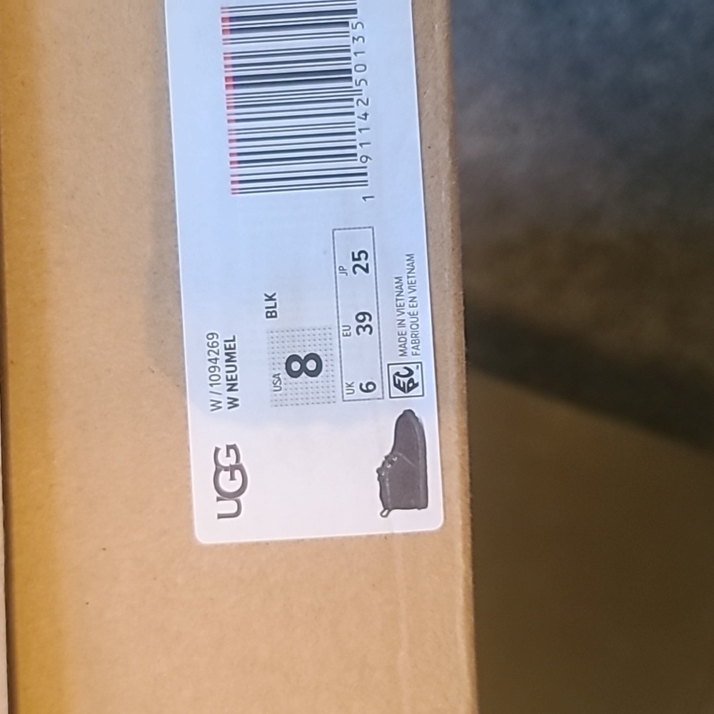 Men Uggla boots